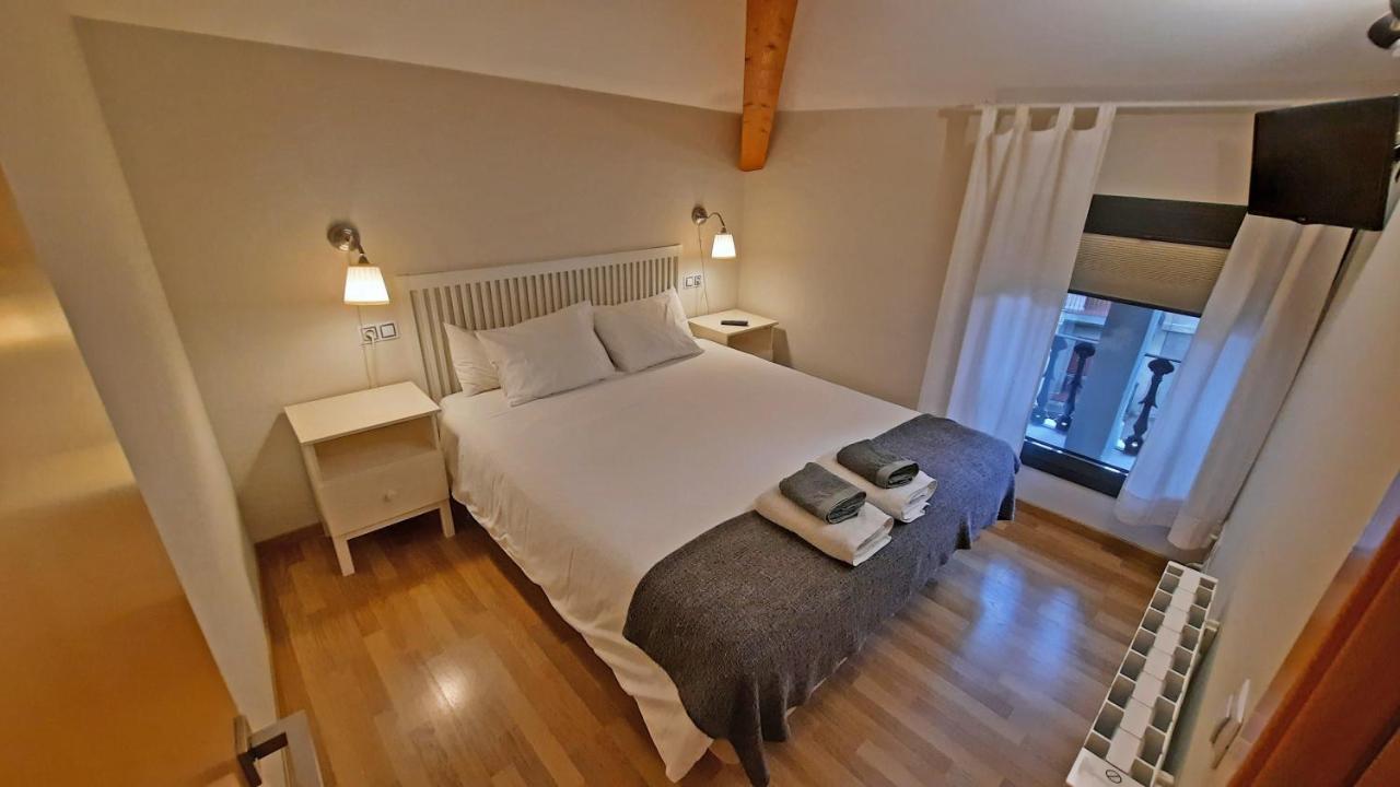 L'Astrolabi -Centre Ripoll- Villa Eksteriør billede